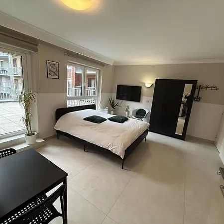 Petit Rénové Fully Renovated 1 Min From The At St-idesbald