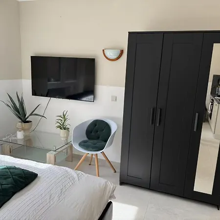 Petit Rénové Fully Renovated 1 Min From The At St-idesbald * Koksijde